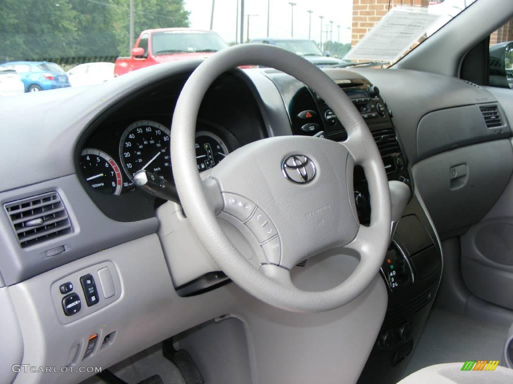 2004 Sienna LE - Phantom Gray Pearl / Stone Gray photo #5
