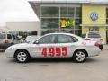 2001 Silver Frost Metallic Ford Taurus SE  photo #2