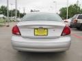 2001 Silver Frost Metallic Ford Taurus SE  photo #4