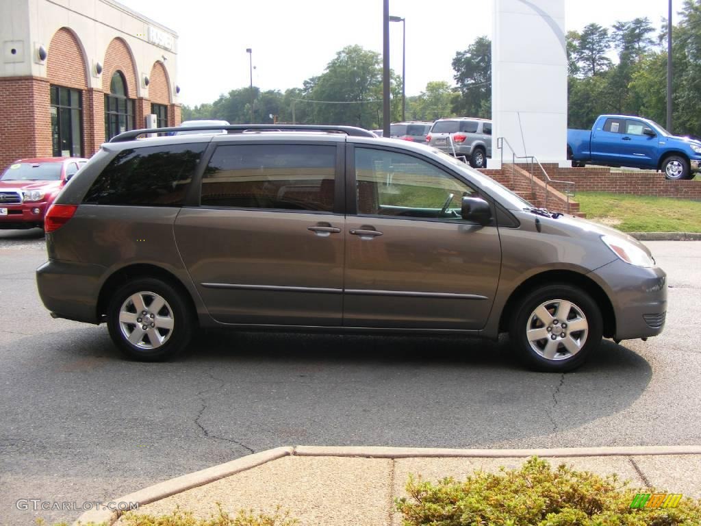 2004 Sienna LE - Phantom Gray Pearl / Stone Gray photo #20