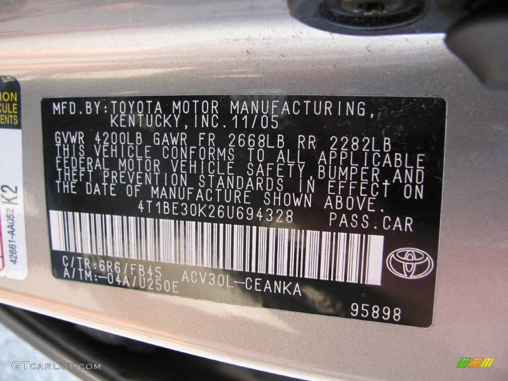 2006 Camry LE - Mineral Green Opal / Taupe photo #19