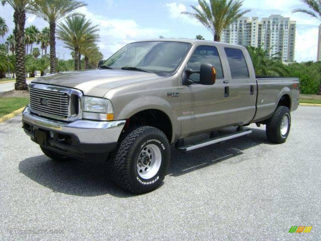 2004 F350 Super Duty Lariat Crew Cab 4x4 - Arizona Beige Metallic / Medium Parchment photo #1