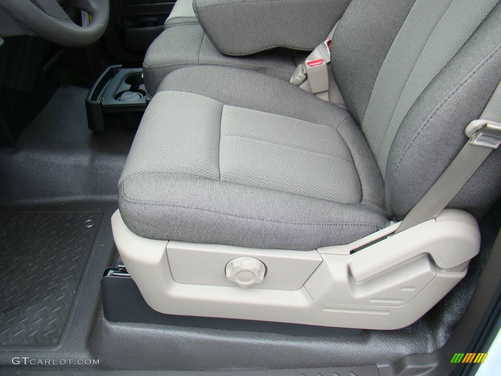 2010 F150 XL Regular Cab - Oxford White / Medium Stone photo #15