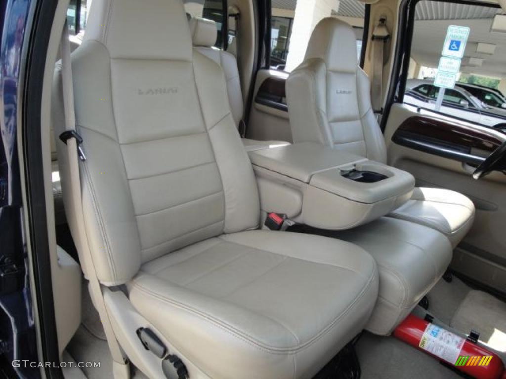 2006 F350 Super Duty Lariat FX4 Crew Cab 4x4 - True Blue Metallic / Tan photo #20