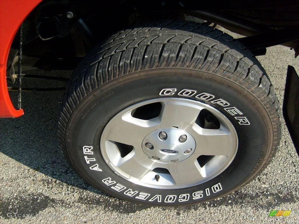 2006 F150 STX Regular Cab 4x4 - Bright Red / Medium Flint photo #13