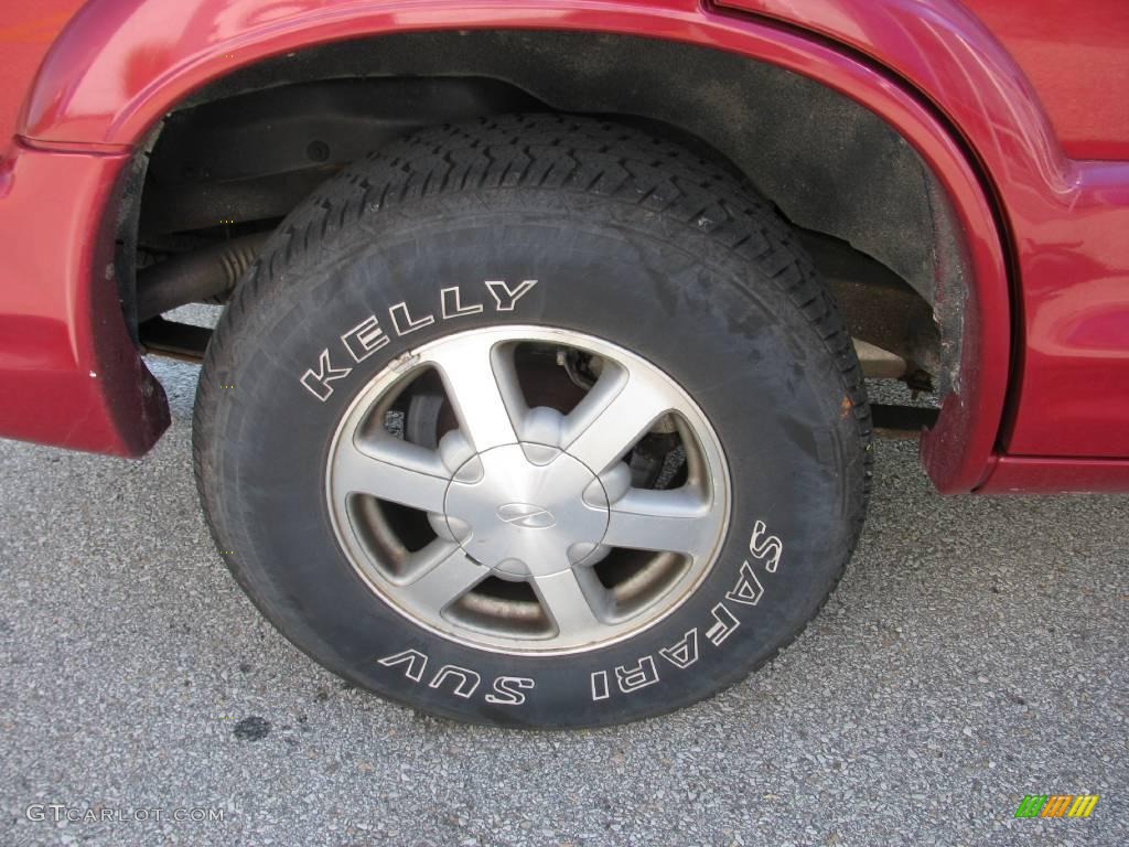 1998 Bravada AWD - Medium Red Metallic / Graphite photo #7