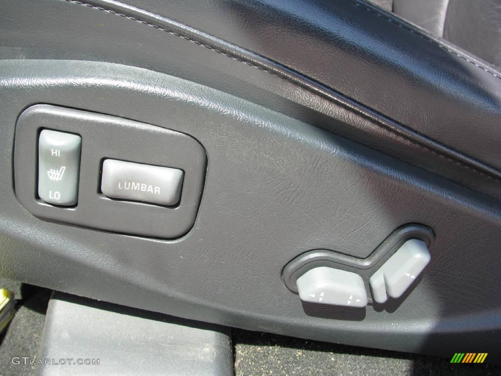 1998 Bravada AWD - Medium Red Metallic / Graphite photo #14