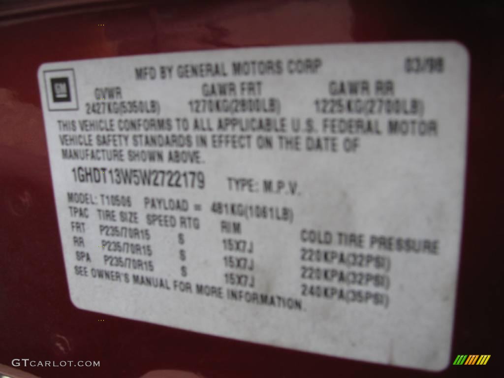 1998 Bravada AWD - Medium Red Metallic / Graphite photo #19