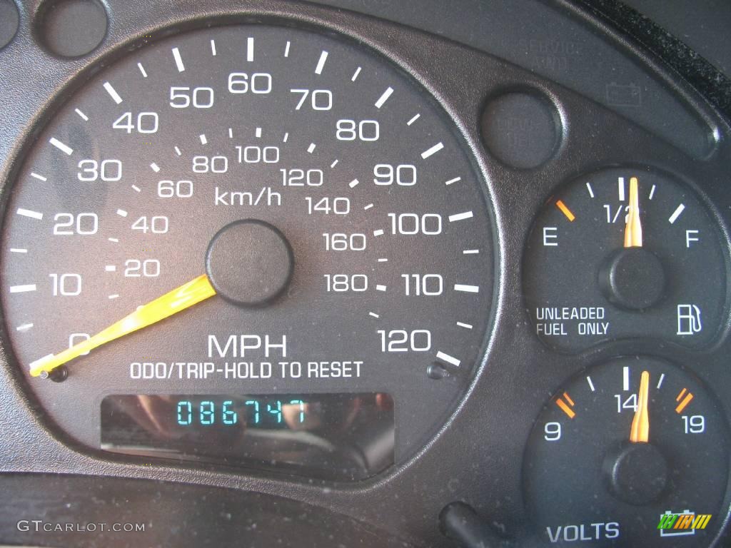 1998 Bravada AWD - Medium Red Metallic / Graphite photo #20