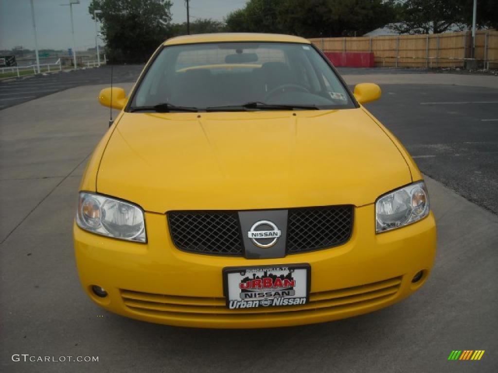 2006 Sentra 1.8 S Special Edition - Sunburst Yellow / Charcoal photo #2