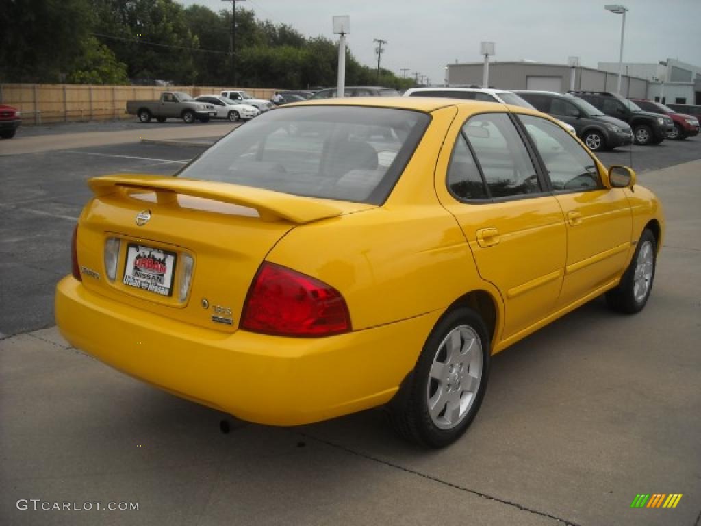 2006 Sentra 1.8 S Special Edition - Sunburst Yellow / Charcoal photo #4
