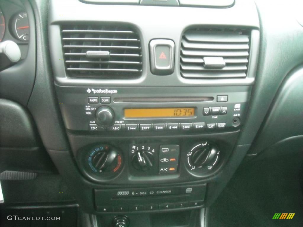 2006 Sentra 1.8 S Special Edition - Sunburst Yellow / Charcoal photo #11