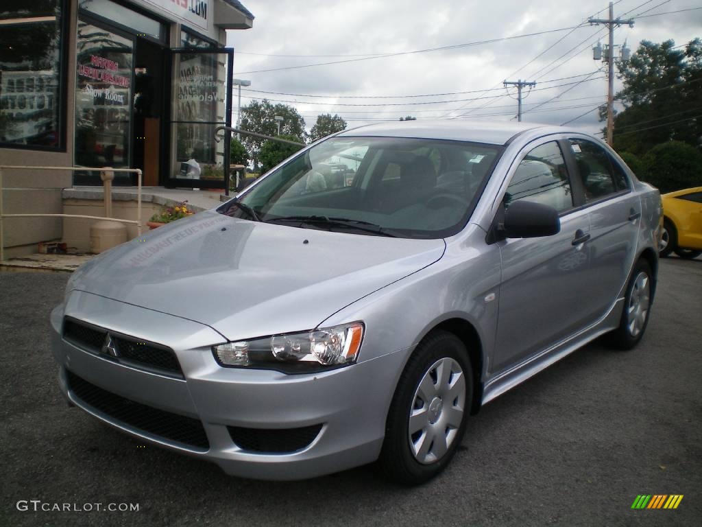 2010 Lancer DE - Apex Silver Metallic / Black photo #1