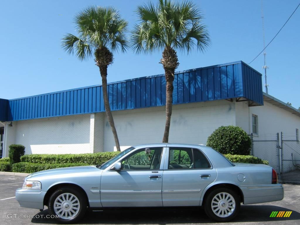 2009 Grand Marquis LS Ultimate Edition - Light Ice Blue Metallic / Medium Light Stone photo #6