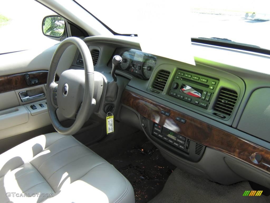 2009 Grand Marquis LS Ultimate Edition - Light Ice Blue Metallic / Medium Light Stone photo #17