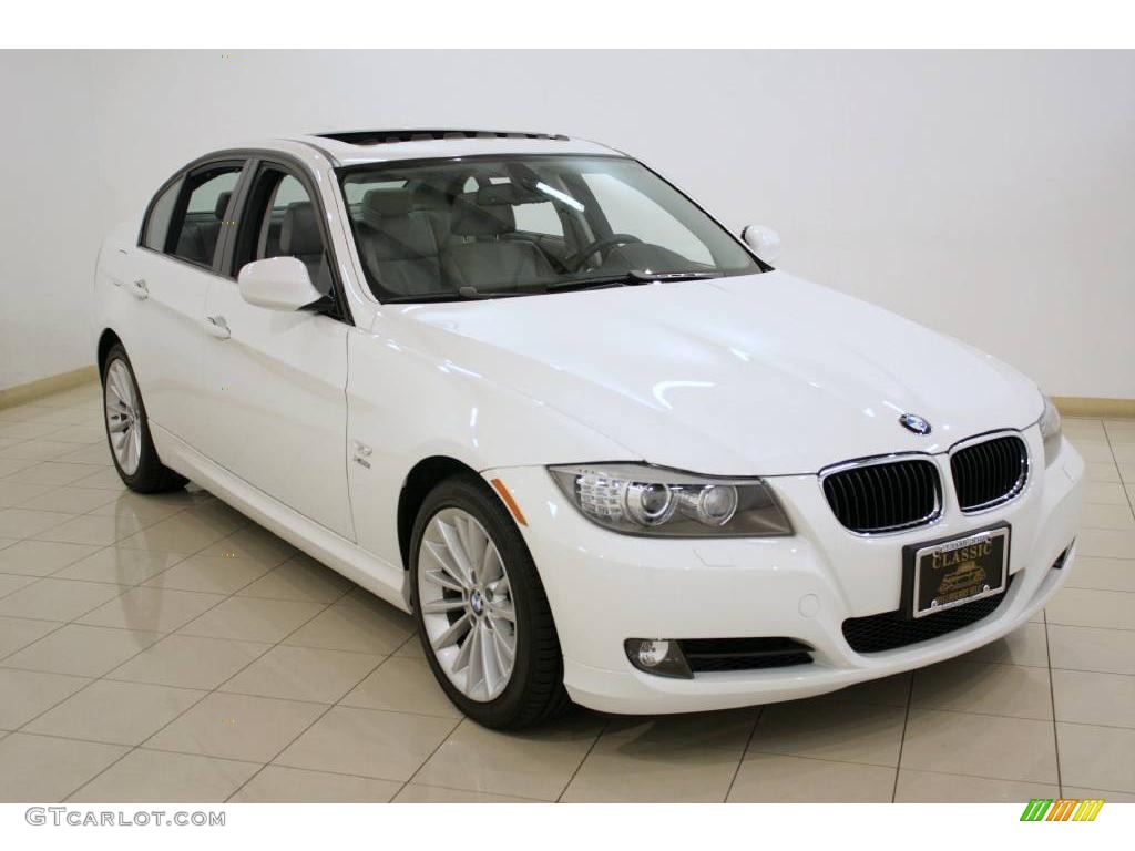 Alpine White BMW 3 Series