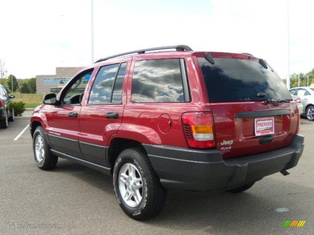 2004 Grand Cherokee Laredo 4x4 - Inferno Red Pearl / Dark Slate Gray photo #3