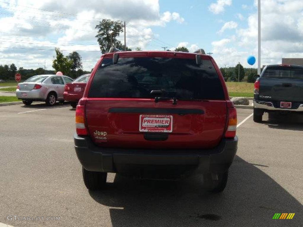 2004 Grand Cherokee Laredo 4x4 - Inferno Red Pearl / Dark Slate Gray photo #5