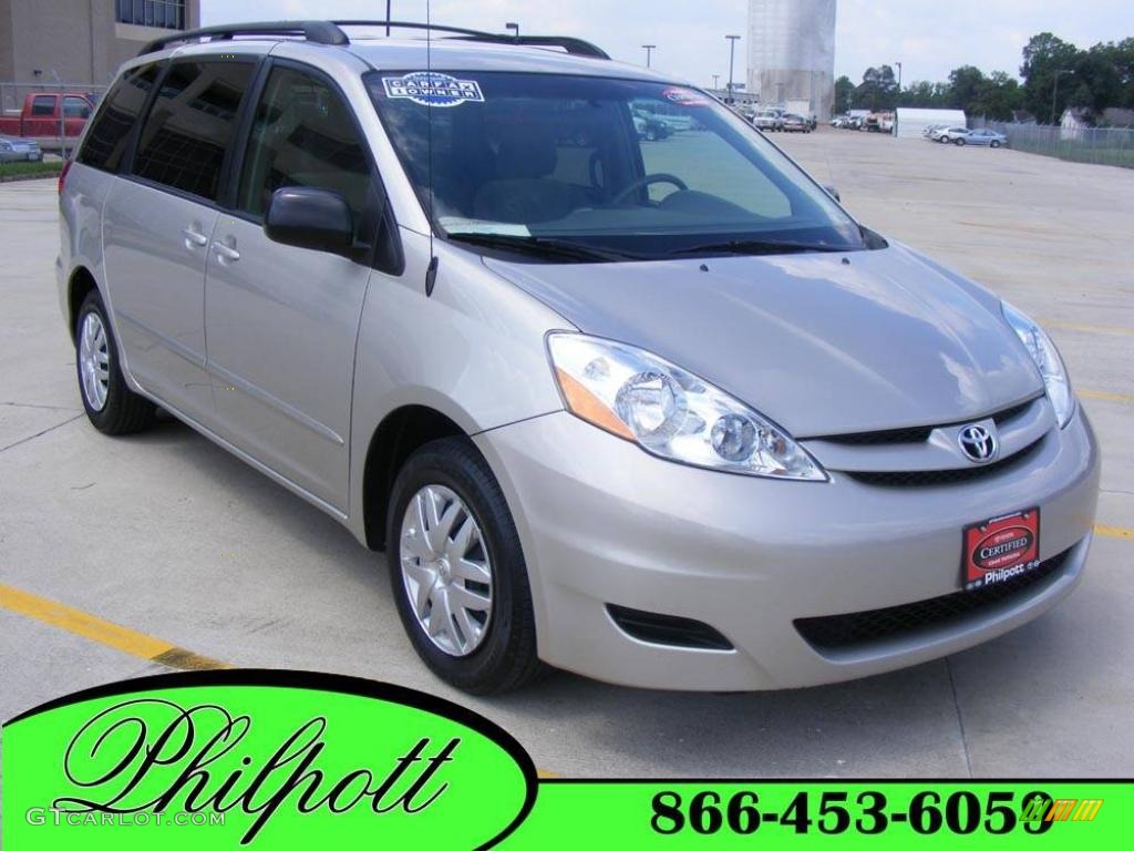 Silver Shadow Pearl Toyota Sienna