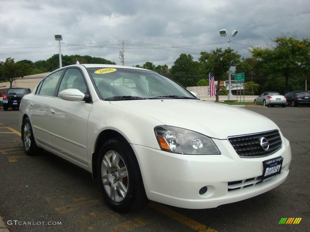 2006 Altima 2.5 S Special Edition - Satin White Pearl / Blond photo #15