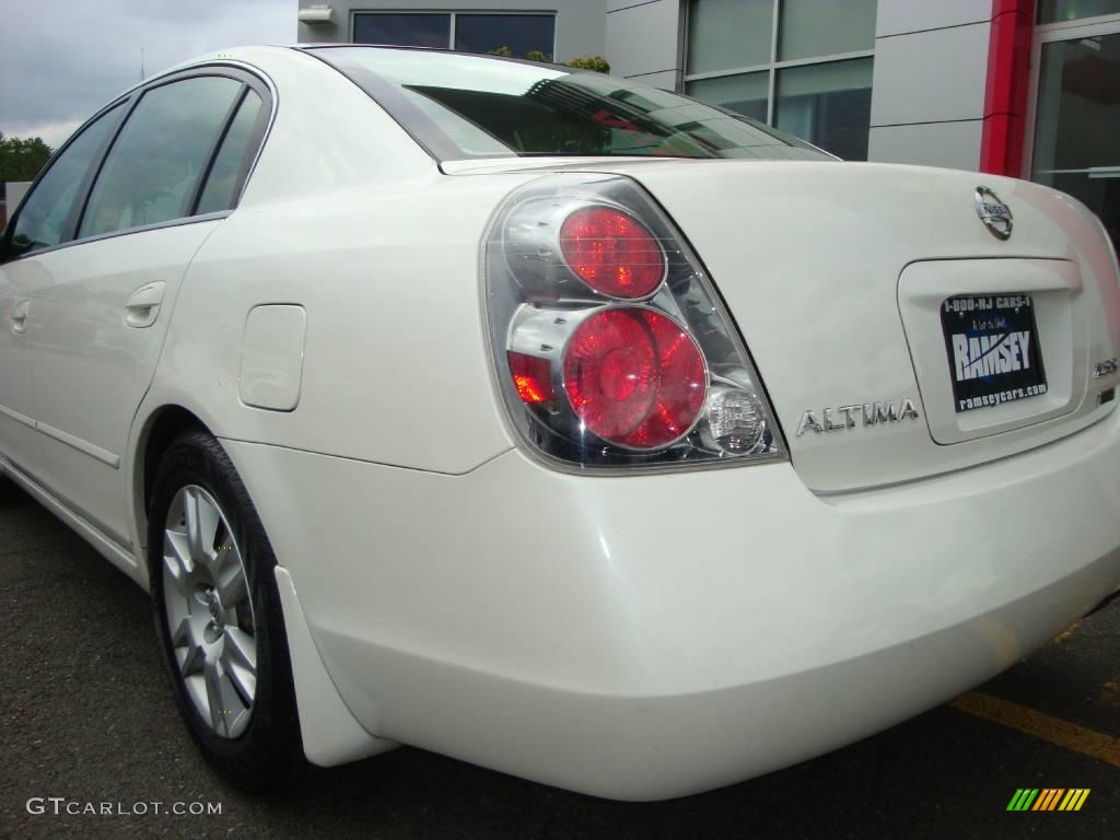 2006 Altima 2.5 S Special Edition - Satin White Pearl / Blond photo #20
