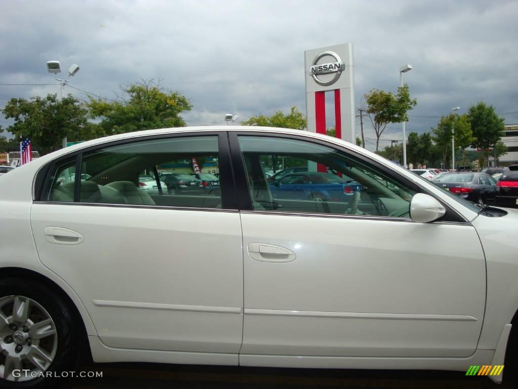 2006 Altima 2.5 S Special Edition - Satin White Pearl / Blond photo #23