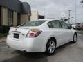 2008 Winter Frost Pearl Nissan Altima 3.5 SE  photo #6