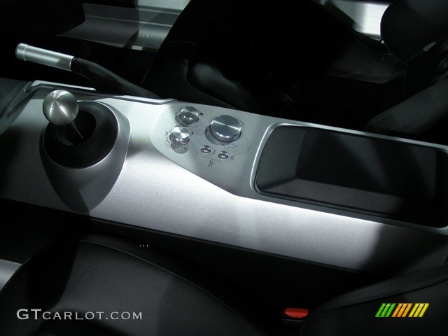 2005 Ford GT Standard GT Model Controls Photo #181668