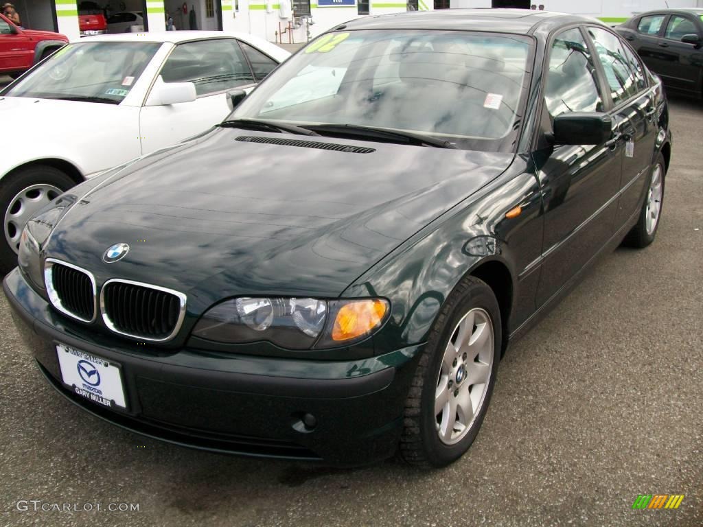 2002 3 Series 325i Sedan - Oxford Green Metallic / Sand photo #1