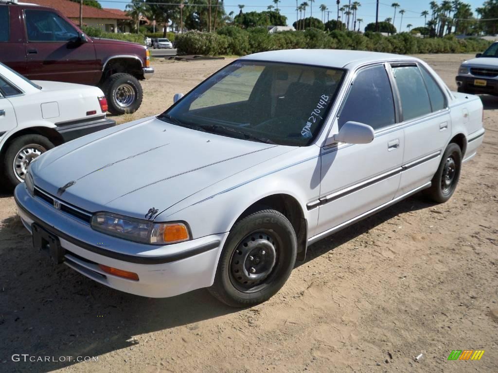 1992 Accord LX Sedan - Frost White / Gray photo #1