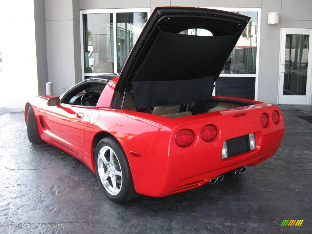 2004 Corvette Coupe - Torch Red / Light Oak photo #15