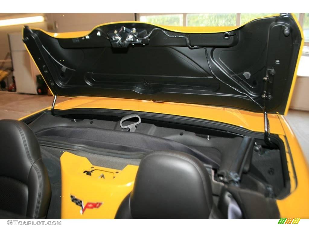 2005 Corvette Convertible - Millenium Yellow / Ebony photo #9