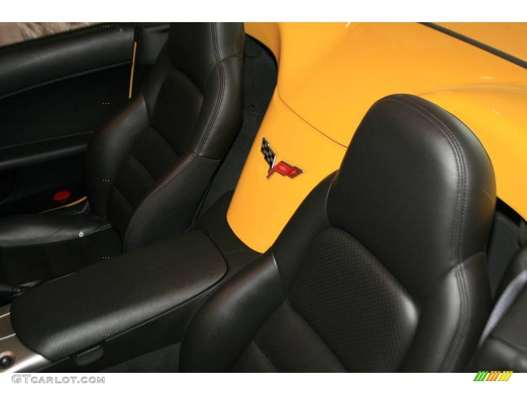 2005 Corvette Convertible - Millenium Yellow / Ebony photo #35