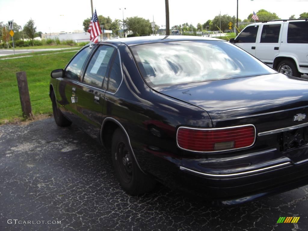 1996 Caprice Classic Sedan - Black / Blue photo #3