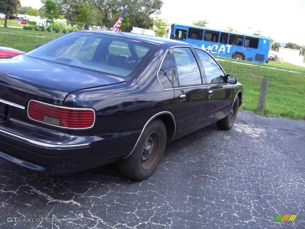 1996 Caprice Classic Sedan - Black / Blue photo #5