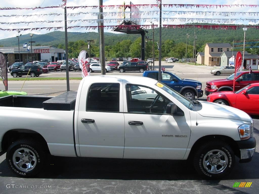 2006 Ram 1500 ST Quad Cab - Bright White / Medium Slate Gray photo #5