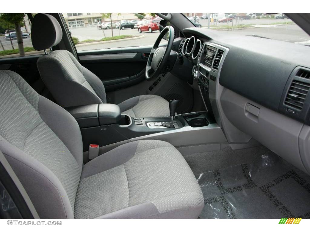 2004 4Runner SR5 4x4 - Galactic Gray Mica / Stone photo #19