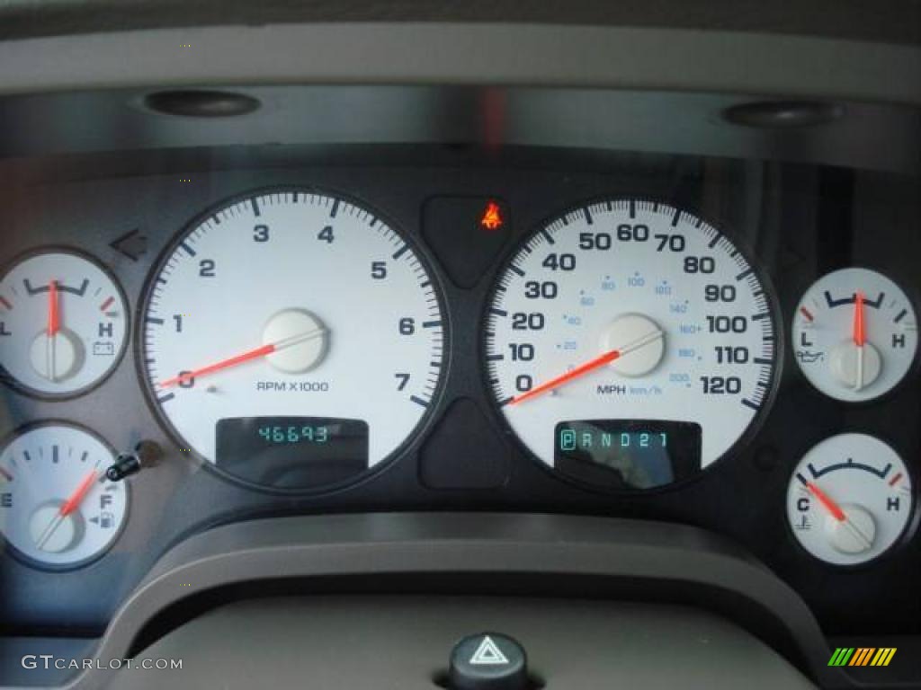 2004 Ram 1500 SLT Quad Cab - Light Almond Pearl / Taupe photo #21