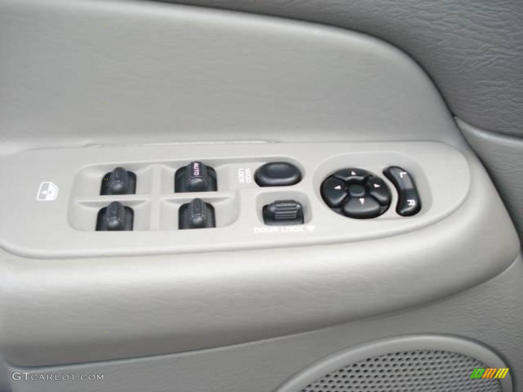 2004 Ram 1500 SLT Quad Cab - Light Almond Pearl / Taupe photo #53