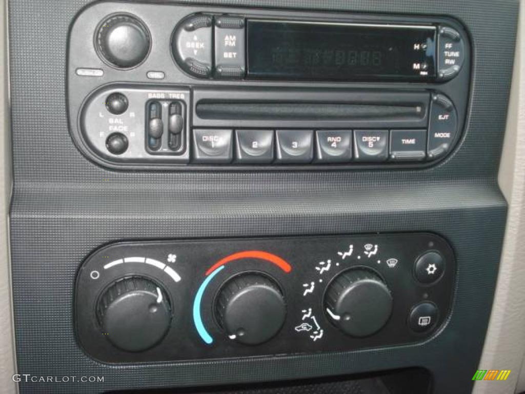 2004 Ram 1500 SLT Quad Cab - Light Almond Pearl / Taupe photo #56