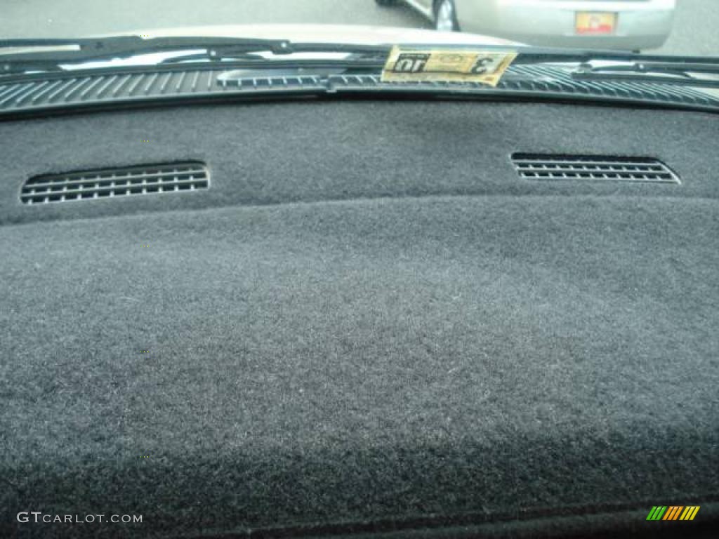 2004 Ram 1500 SLT Quad Cab - Light Almond Pearl / Taupe photo #59