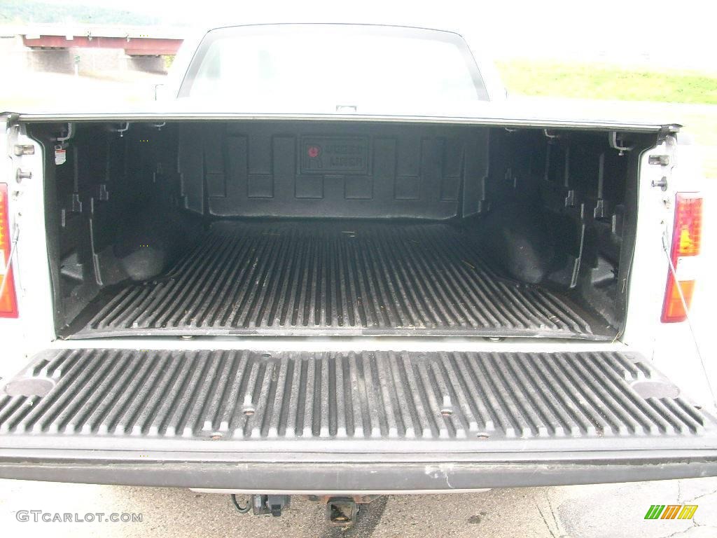 2006 F150 STX Regular Cab 4x4 - Silver Metallic / Medium Flint photo #16