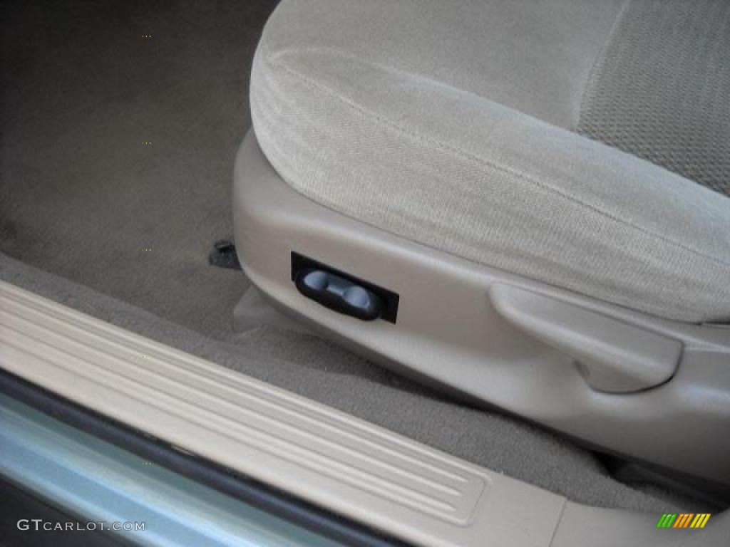 2006 Taurus SEL - Light Tundra Metallic / Medium/Dark Pebble Beige photo #12