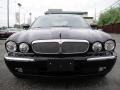 Ebony Black - XJ XJ8 L Photo No. 2