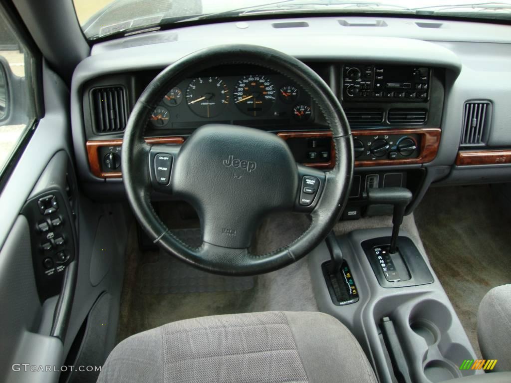 1996 Grand Cherokee Laredo 4x4 - Black / Agate photo #30