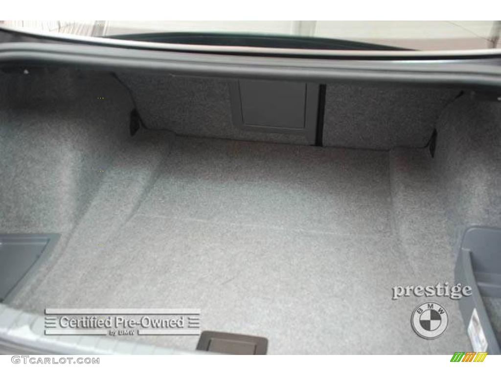 2006 3 Series 330xi Sedan - Jet Black / Black photo #9