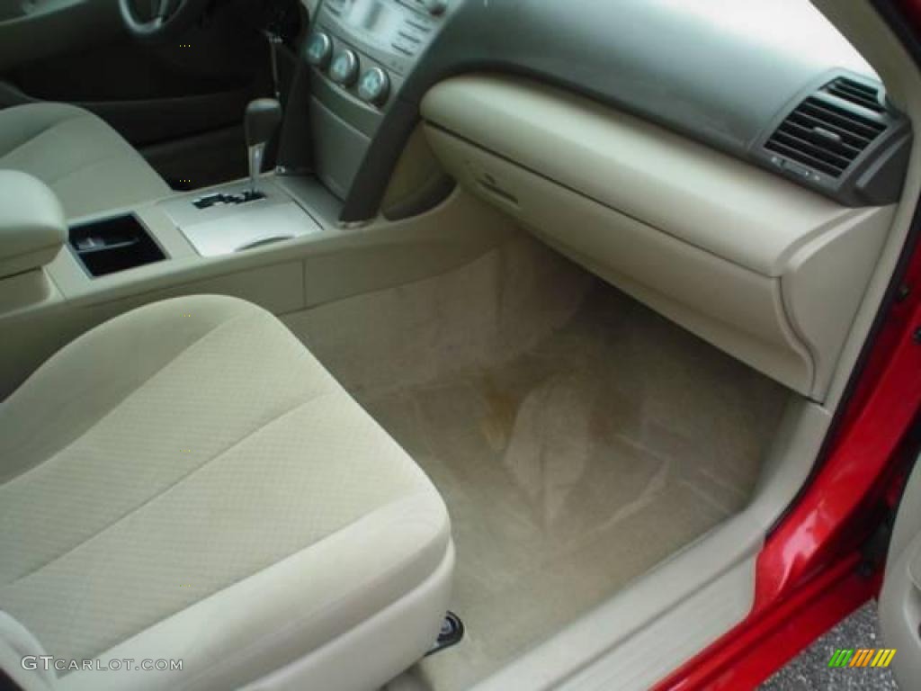2009 Camry LE - Barcelona Red Metallic / Bisque photo #17