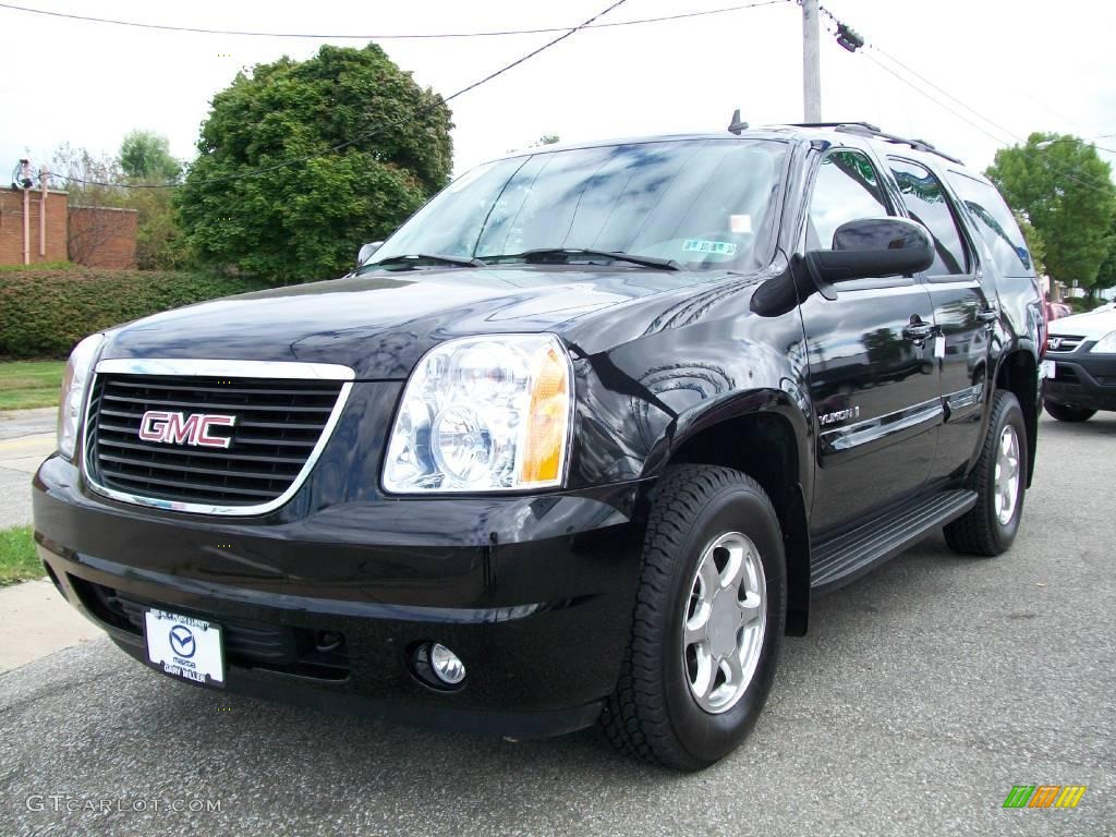 2007 Yukon SLT 4x4 - Onyx Black / Light Titanium photo #1