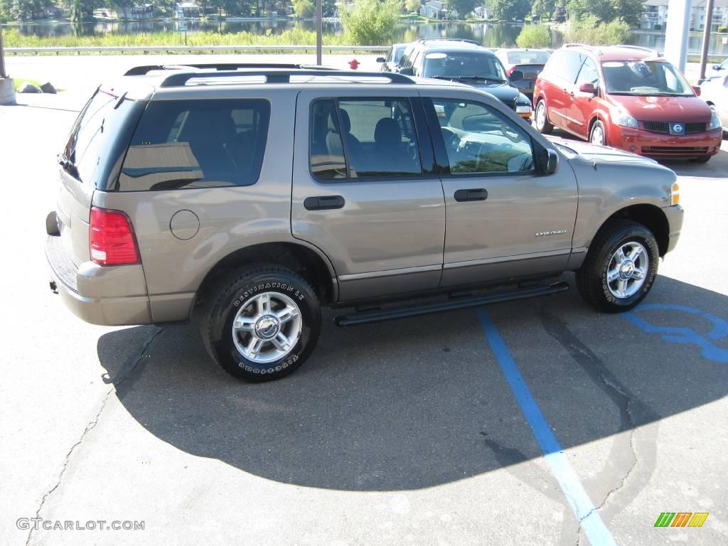 2004 Explorer XLT 4x4 - Mineral Grey Metallic / Medium Parchment photo #8