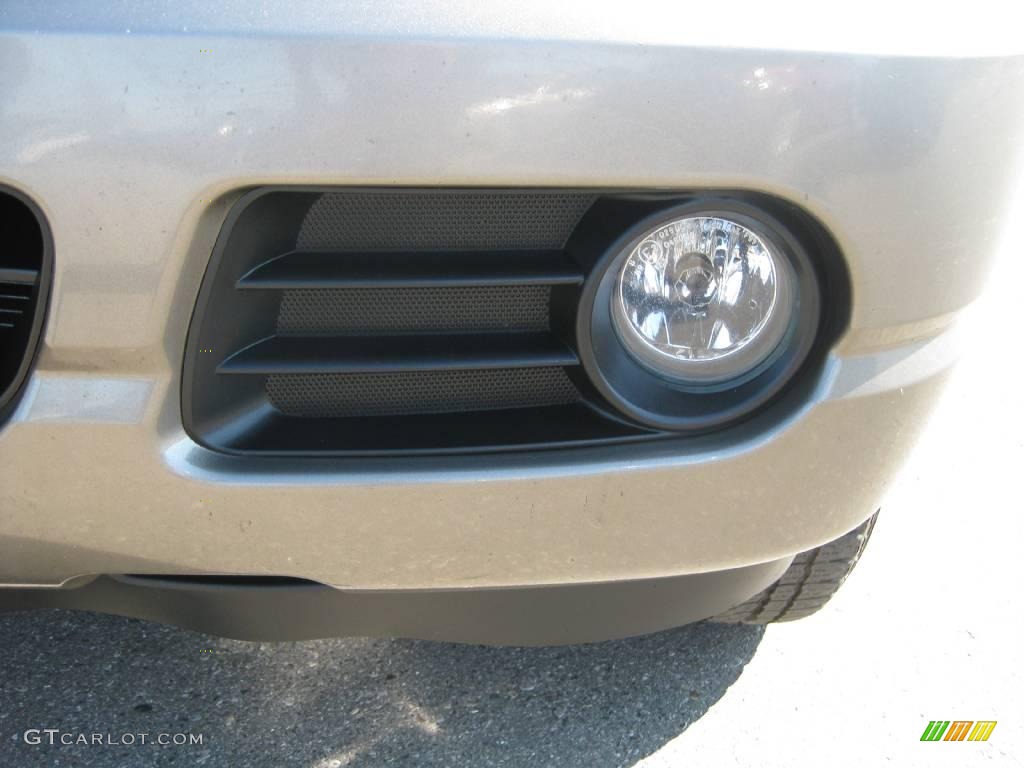 2004 Explorer XLT 4x4 - Mineral Grey Metallic / Medium Parchment photo #23